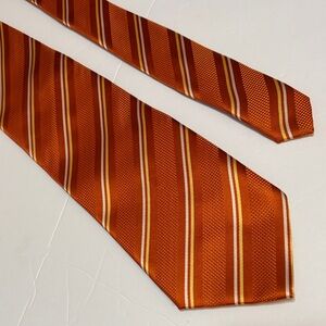 Park Avenue Symphony Sophisticated Orange Striped Men's Tie 60 x 4 tall